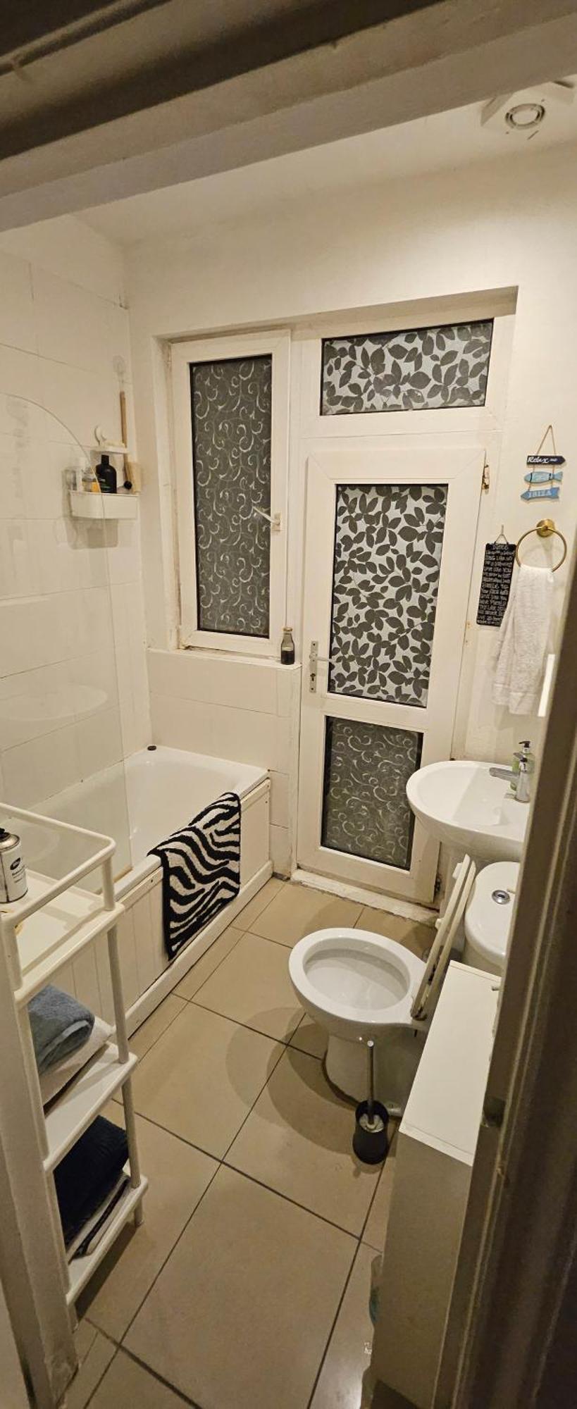 Gazde/Camere de închiriat Cozy *